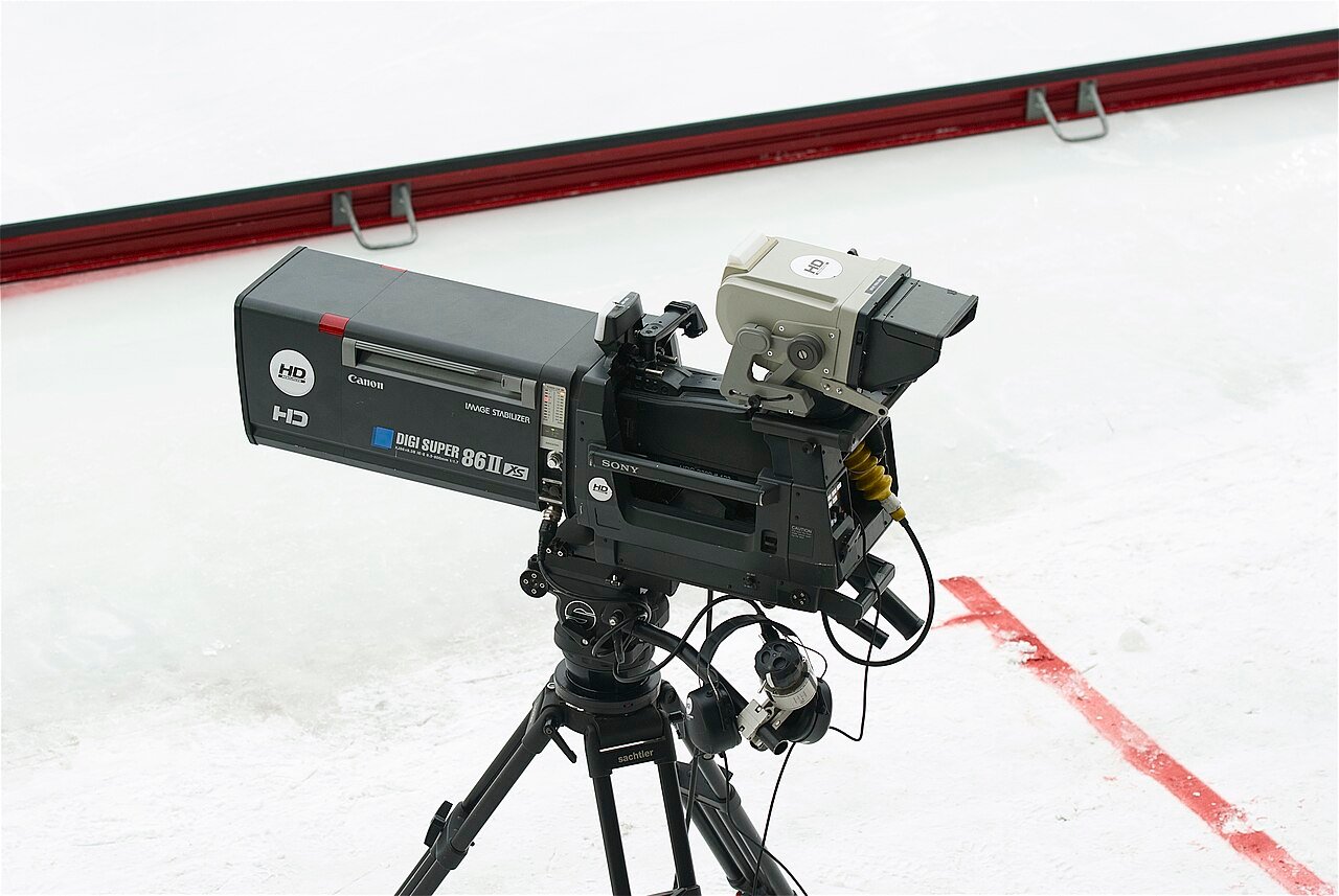 Sony television camera with DIGI SUPER 86II xs 20120211a