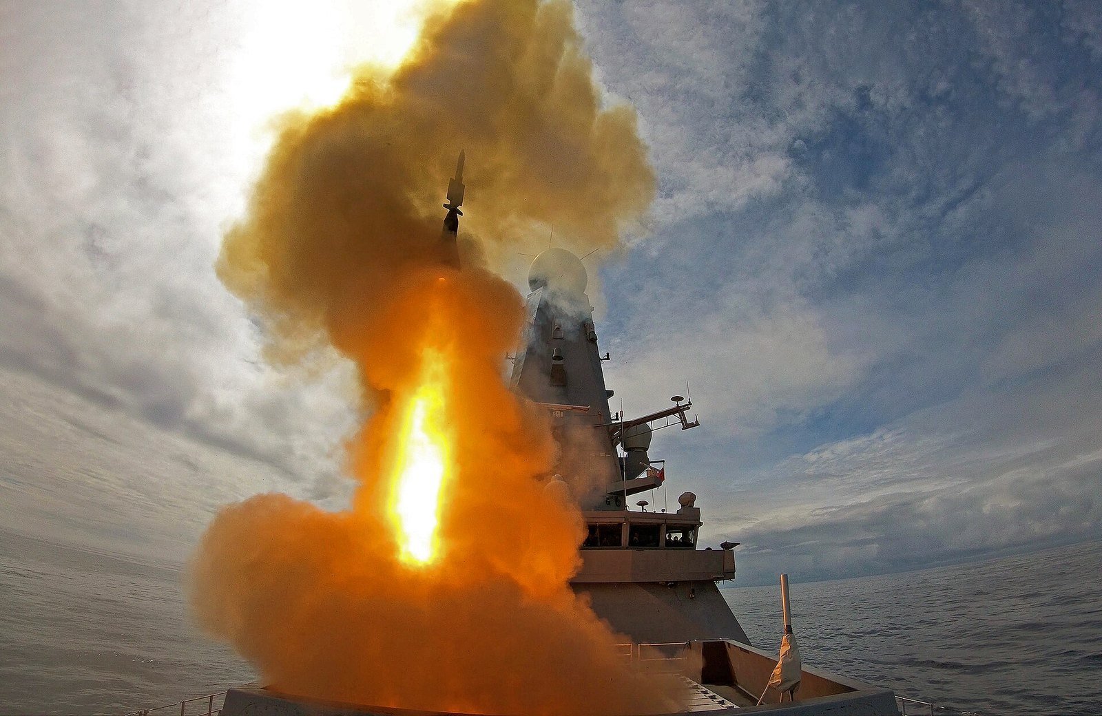Coastal launch site at dawn with missile trails, illustrating the North Korea ballistic missiles fired from Wonsan on 29 October 2026